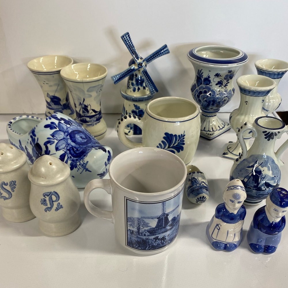 Delft 15 piece set. Check out this little collection. Good condition.